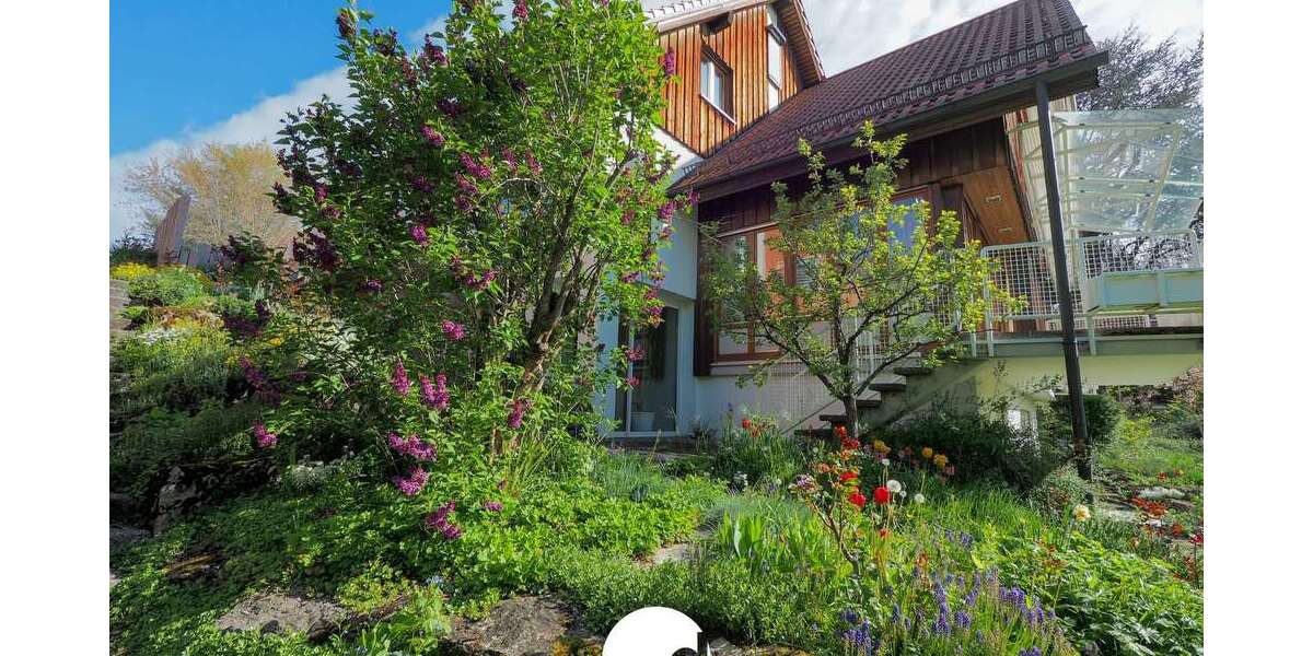Einfamilienhaus Stuttgart Luginsland - 9.5 Zimmer, 280 m&sup2;, 3.500&euro; | Angebot:27445373