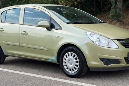 Opel Corsa 191.000 km 2.500 &euro; Fellbach 70736