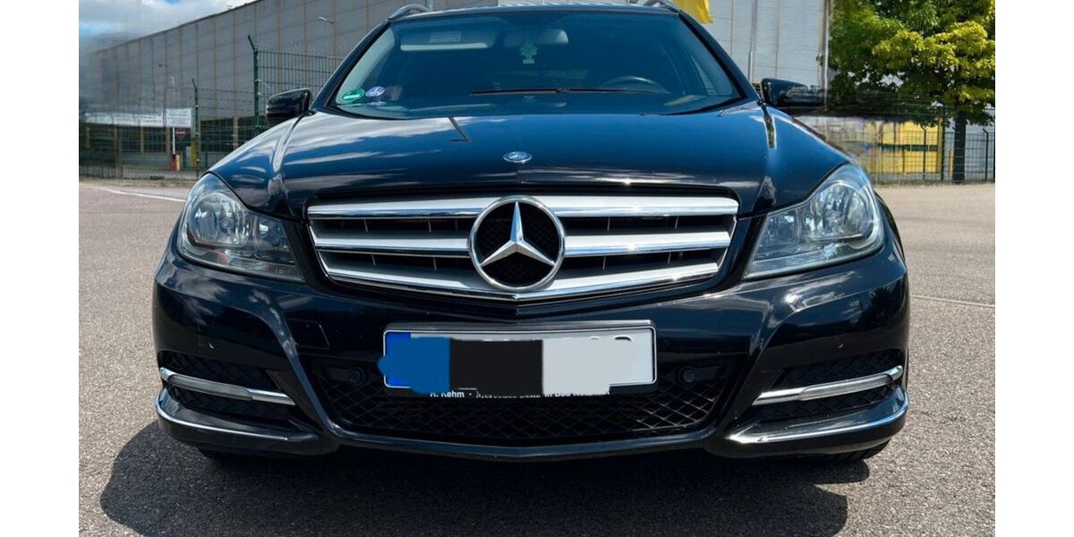 Mercedes-Benz C 180 207.842 km 8.399 &euro; Bietigheim-Bissingen 74321
