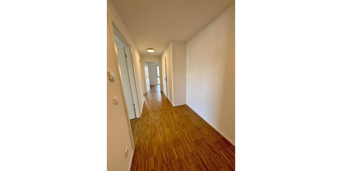 Etagenwohnung Remseck am Neckar - 4 Zimmer, 91 m&sup2;, 1.660&euro; | Angebot:26253579