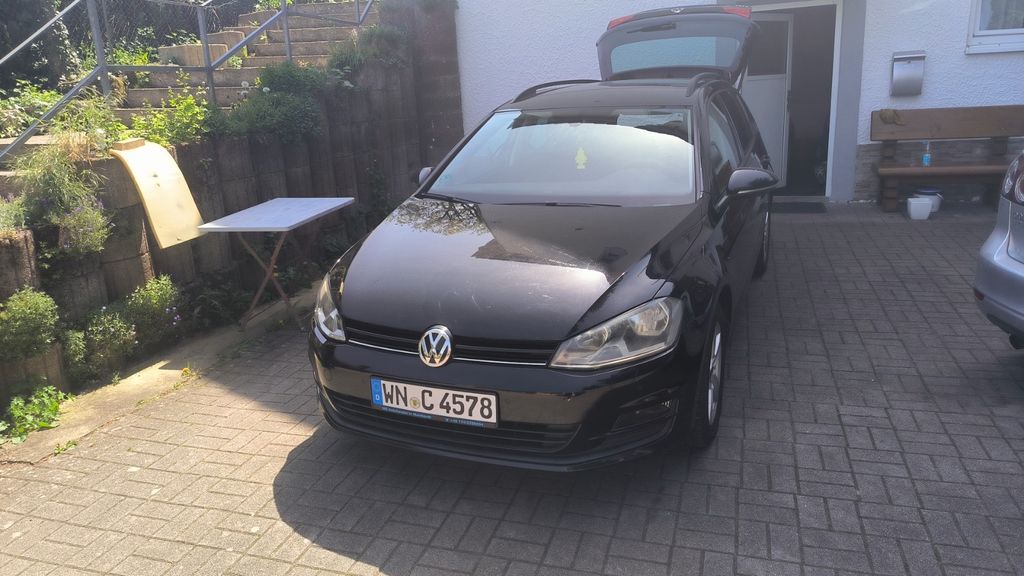 VW Golf 228.000 km 5.500 &euro; Sulzbach an der Murr 71560
