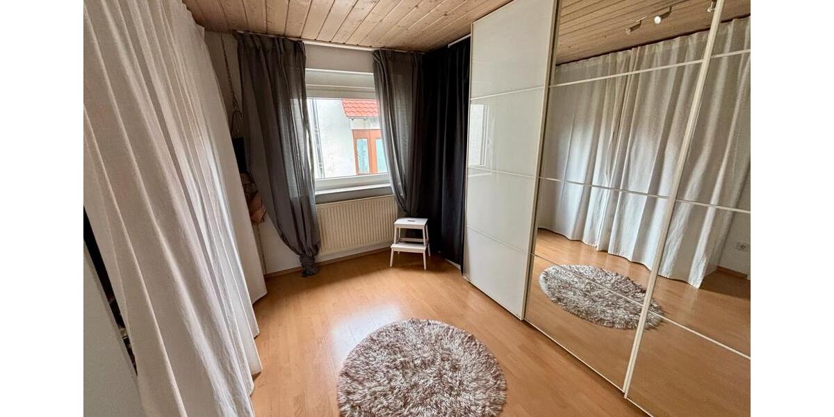 Maisonettenwohnung Sindelfingen Eichholz - 3.5 Zimmer, 96 m&sup2;, 1.600&euro; | Angebot:25829632