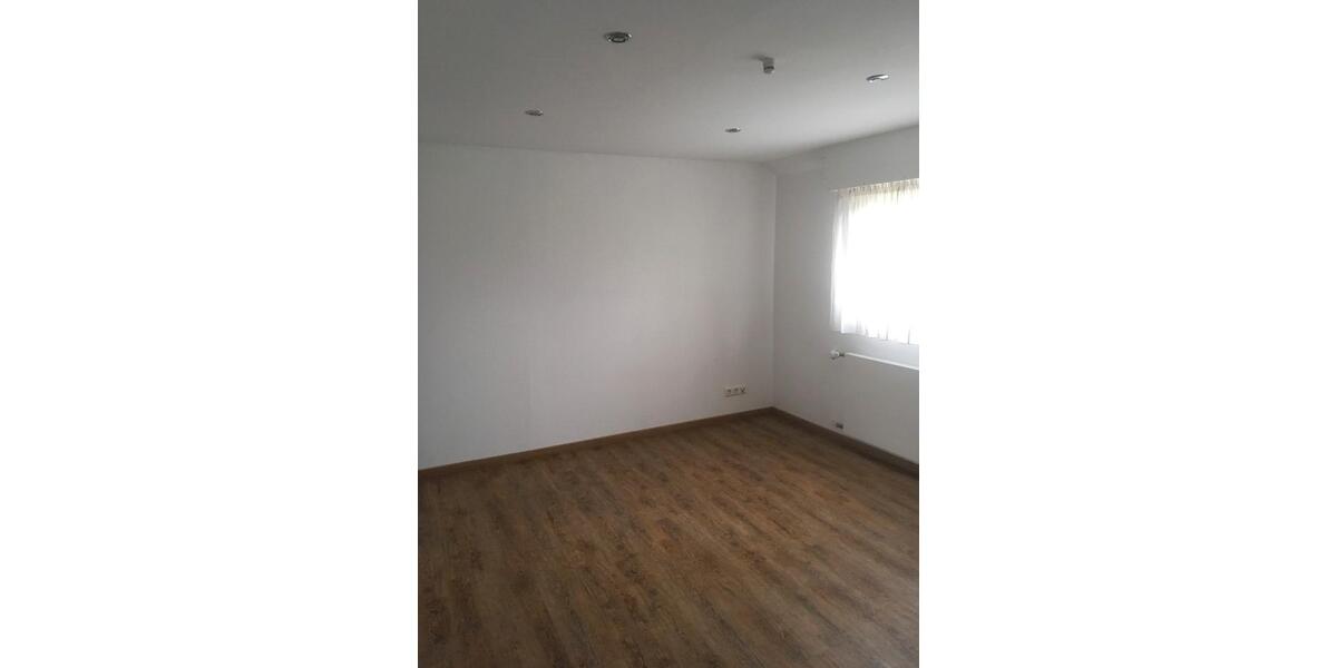 Etagenwohnung Rutesheim - 3.5 Zimmer, 96 m&sup2;, 1.300&euro; | Angebot:26611945
