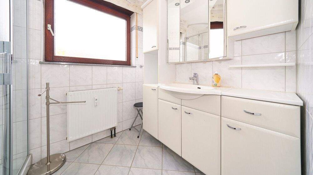 Etagenwohnung Freiberg am Neckar Beihingen - 4 Zimmer, 88 m&sup2;, 299.000&euro; | Angebot:25744142
