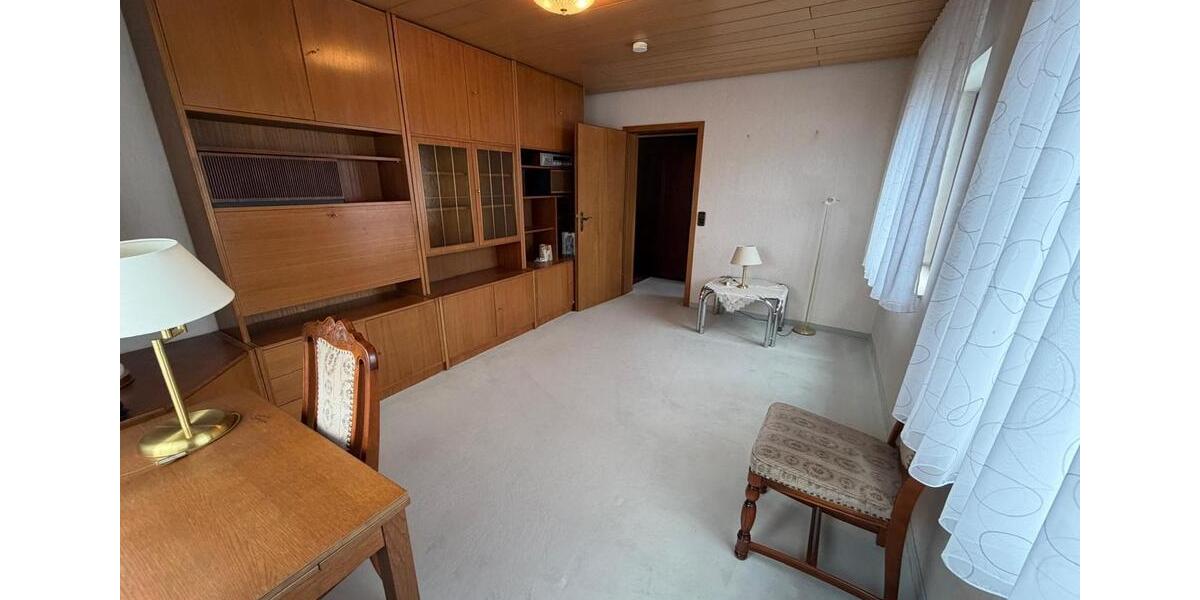 Doppelhaushälfte Sindelfingen Sindelfingen (Stadt) - 6 Zimmer, 240 m&sup2;, 2.650&euro; | Angebot:25975647