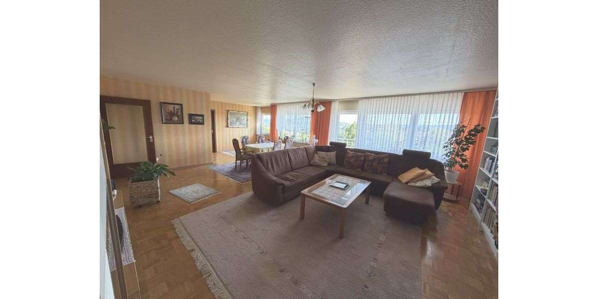 Etagenwohnung Leonberg-Höfingen Höfingen - 5.5 Zimmer, 142 m&sup2;, 295.000&euro; | Angebot:27222827