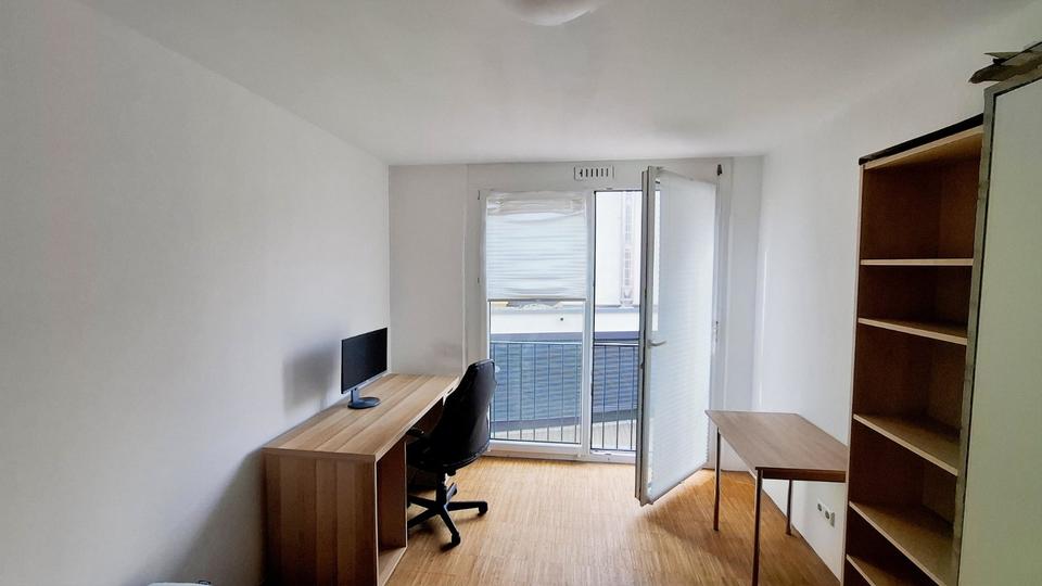 Etagenwohnung Stuttgart Vaihingen - 12 Zimmer, 18 m&sup2;, 520&euro; | Angebot:25908004