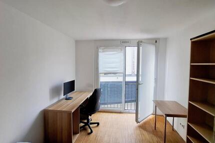 Wohnung Stuttgart Vaihingen - 12 Zimmer, 18 m&sup2;, 520&euro; | Angebot:25908004