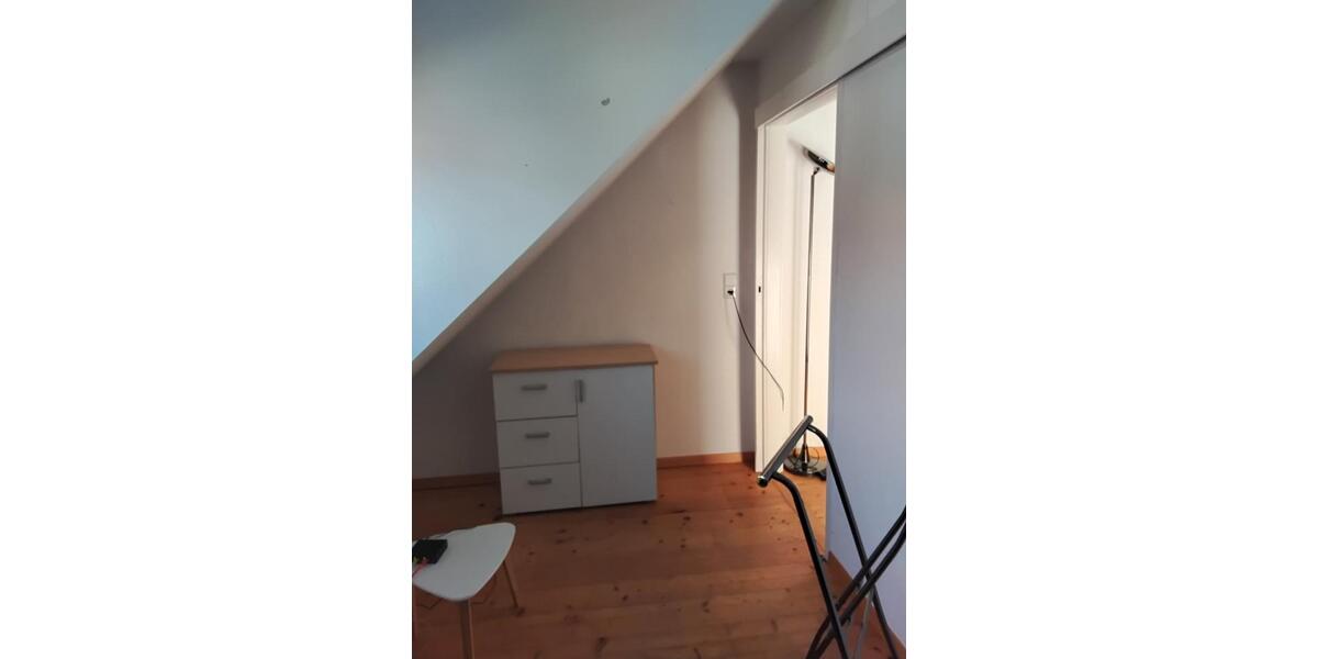 Etagenwohnung Stuttgart Feuerbach - 1.5 Zimmer, 30 m&sup2;, 720&euro; | Angebot:25283979