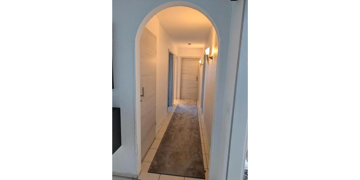 Einfamilienhaus Tiefenbronn - 6 Zimmer, 165 m&sup2;, 619.000&euro; | Angebot:25432956