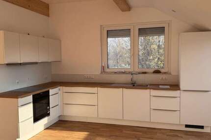 Wohnung Erdmannhausen - 2 Zimmer, 64 m&sup2;, 1.000&euro; | Angebot:25880695