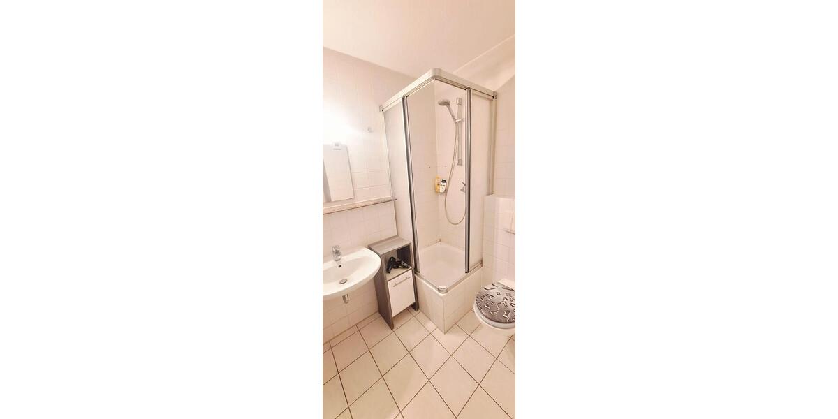 Etagenwohnung Esslingen am Neckar Oberesslingen - 1 Zimmer, 26 m&sup2;, 610&euro; | Angebot:27554303