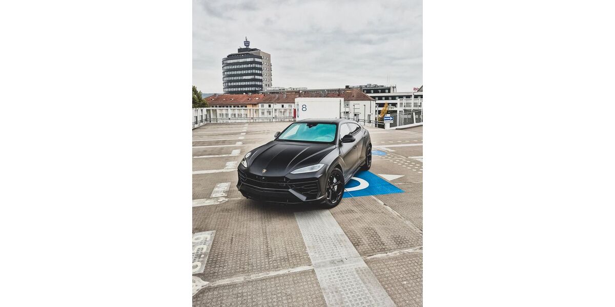 Lamborghini Urus 4.000 km 301.490 &euro; Lauffen a.N. 74348