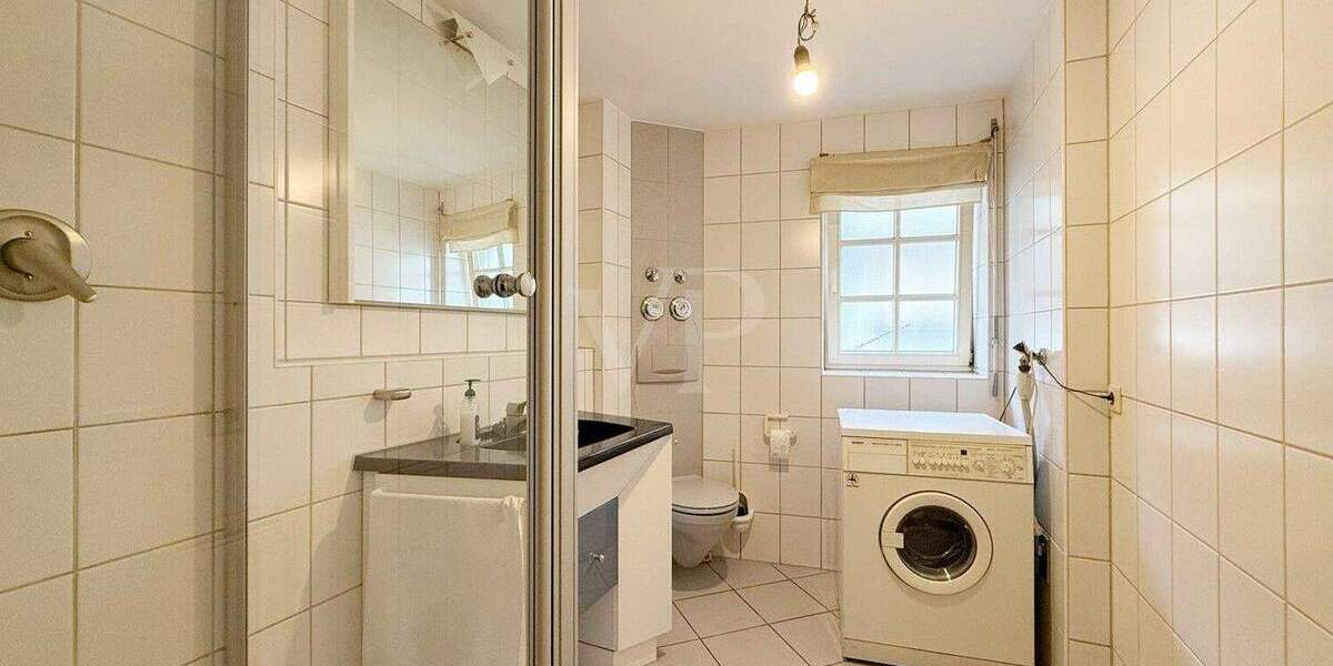 Mehrfamilienhaus, Wohnhaus Esslingen am Neckar Stadtmitte - 1 Zimmer, 247 m&sup2;, 1.300.000&euro; | Angebot:25864400