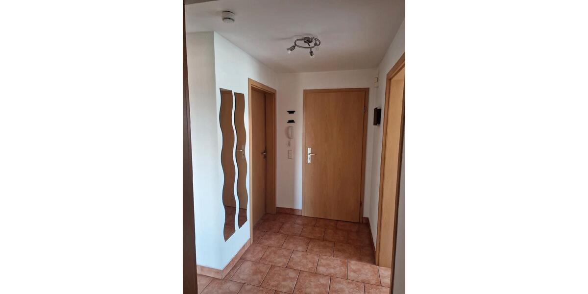 Dachgeschoßwohnung Baltmannsweiler - 2.5 Zimmer, 45 m&sup2;, 155.000&euro; | Angebot:25632826