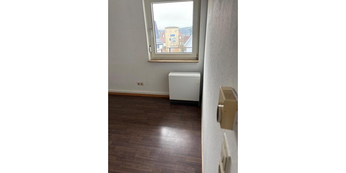 Etagenwohnung Wimsheim - 3 Zimmer, 77 m&sup2;, 700&euro; | Angebot:25750757