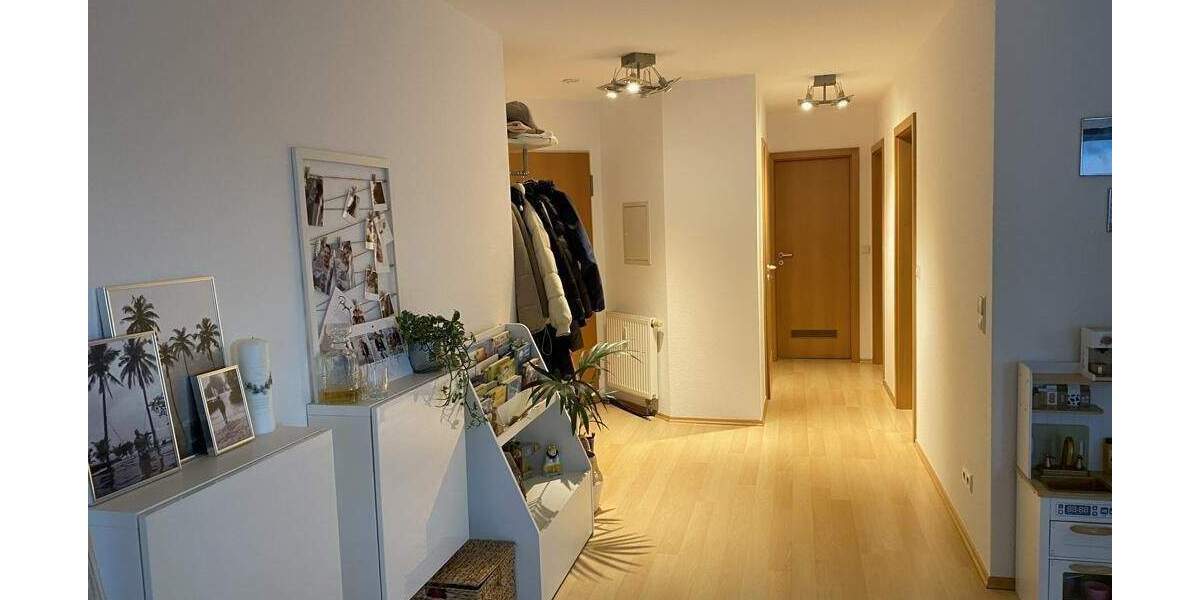 Etagenwohnung Köngen - 3 Zimmer, 74 m&sup2;, 900&euro; | Angebot:25837488