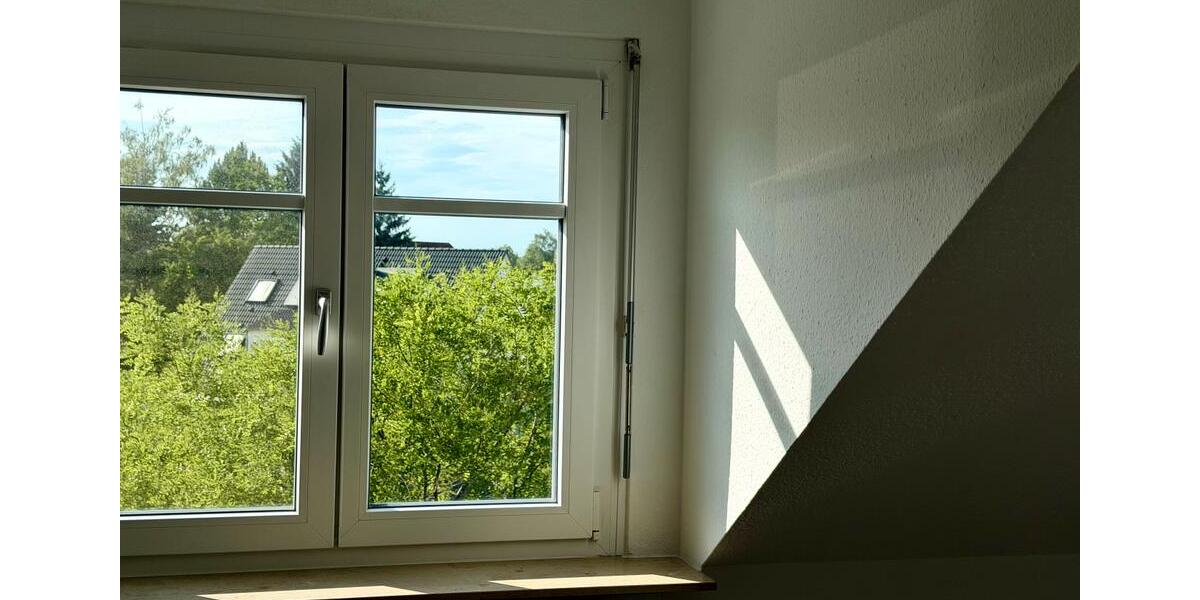 Dachgeschoßwohnung Sindelfingen Darmsheim - 3 Zimmer, 78 m&sup2;, 300.000&euro; | Angebot:26987220