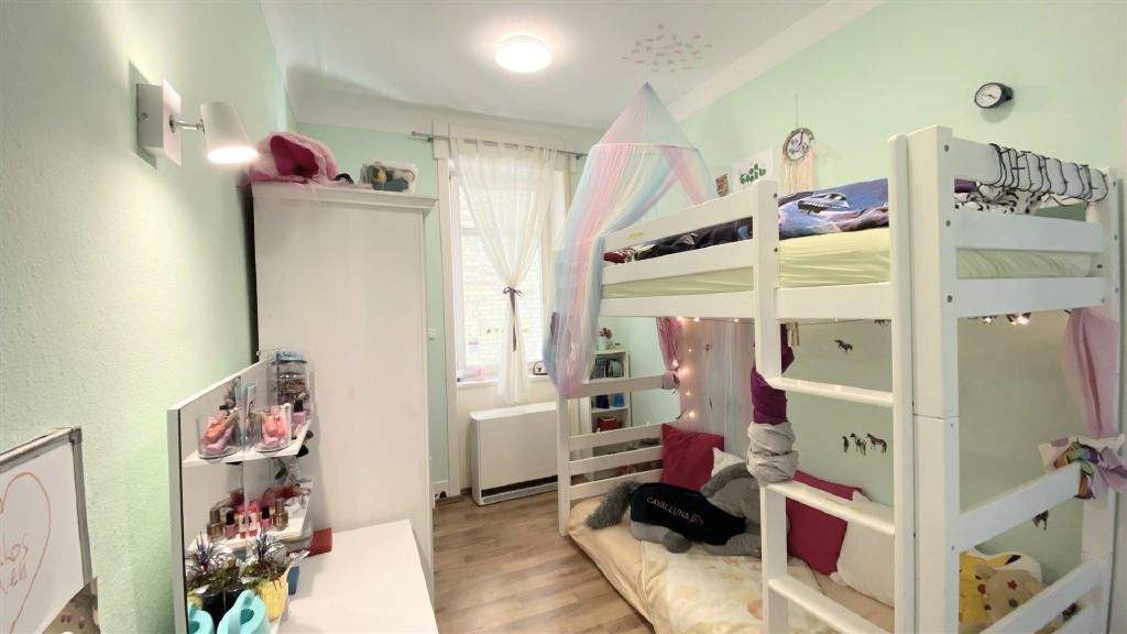 Etagenwohnung Stuttgart Bad Cannstatt - 3 Zimmer, 91 m&sup2;, 349.000&euro; | Angebot:25796151