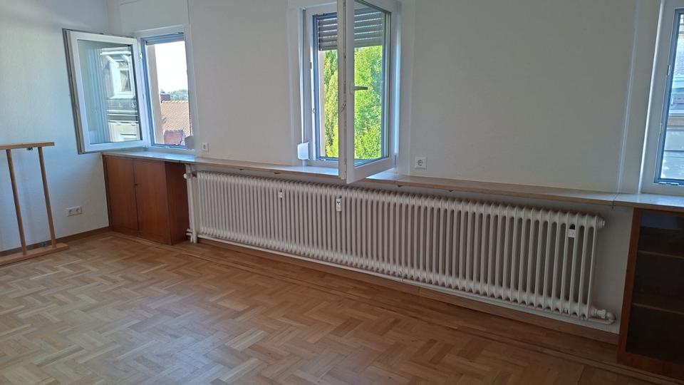 Dachgeschoßwohnung Heilbronn Horkheim - 4 Zimmer, 88 m&sup2;, 1.050&euro; | Angebot:27564783