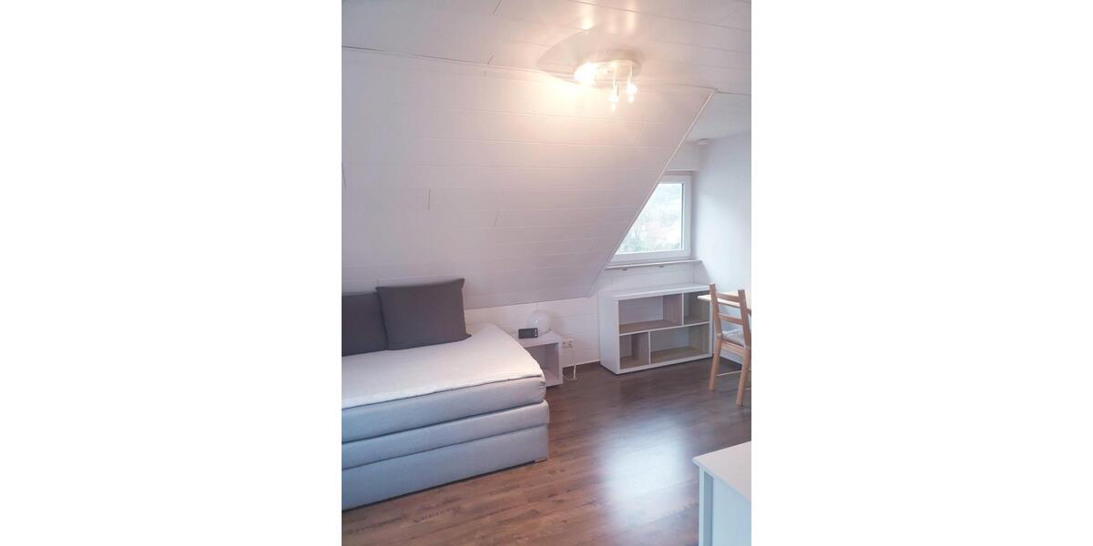 Dachgeschoßwohnung Kernen im Remstal - 1 Zimmer, 17 m&sup2;, 550&euro; | Angebot:27599443