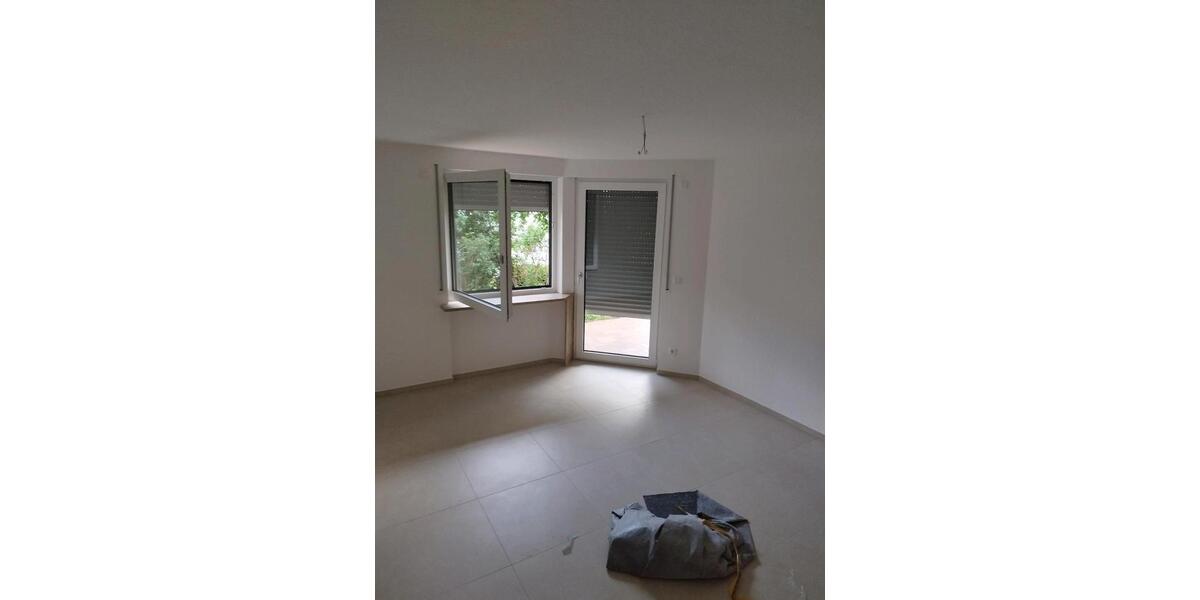 Erdgeschoßwohnung Lauffen am Neckar - 3 Zimmer, 103 m&sup2;, 1.250&euro; | Angebot:26464796