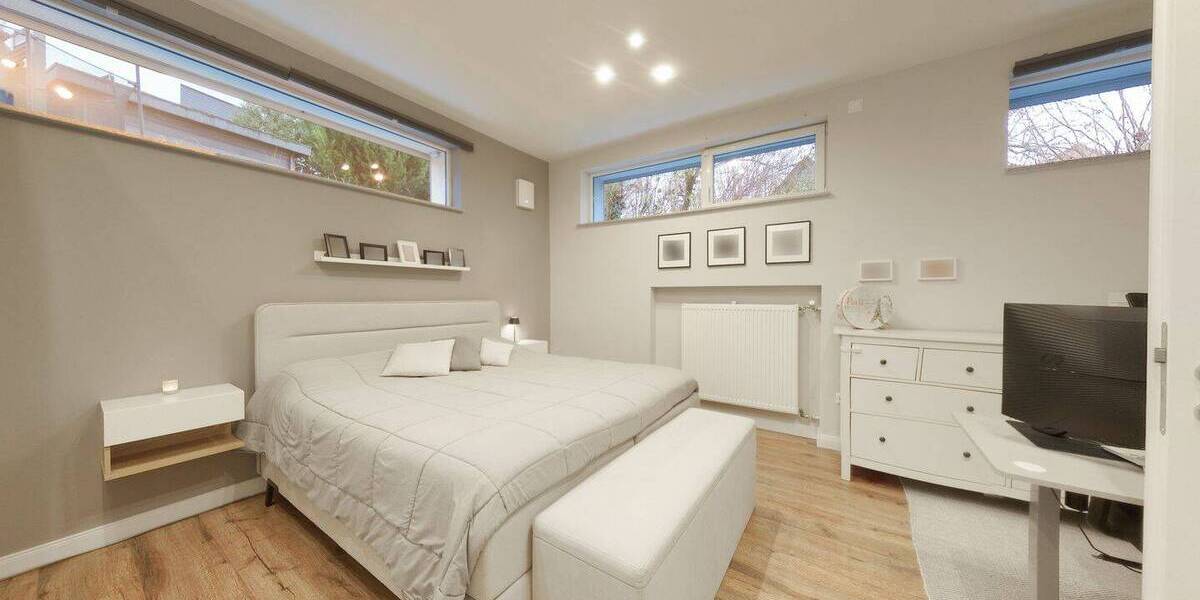 Mehrfamilienhaus, Wohnhaus Freiberg Beihingen - 9 Zimmer, 262 m&sup2;, 997.000&euro; | Angebot:25971802