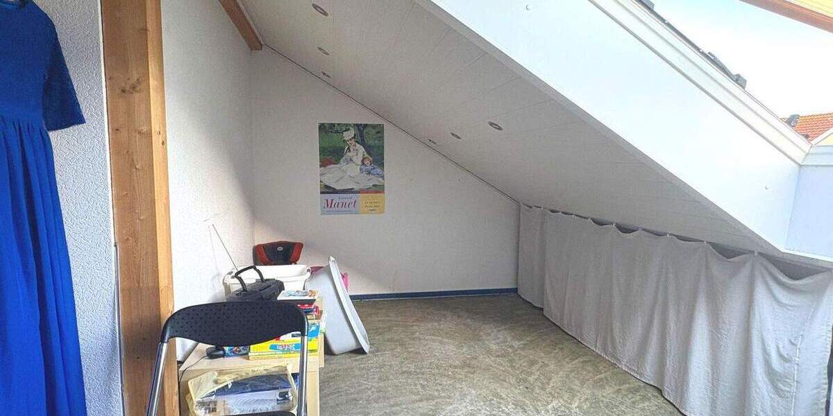 Reihenmittelhaus Stuttgart Vaihingen - 6 Zimmer, 150 m&sup2;, 729.000&euro; | Angebot:25781237