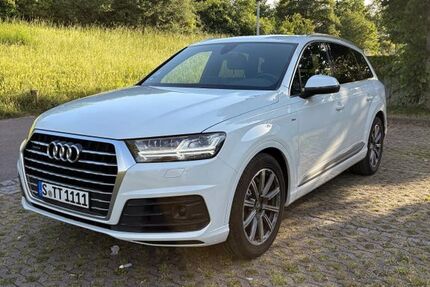 Audi Q7 163.900 km 33.990 &euro; Stuttgart 70499