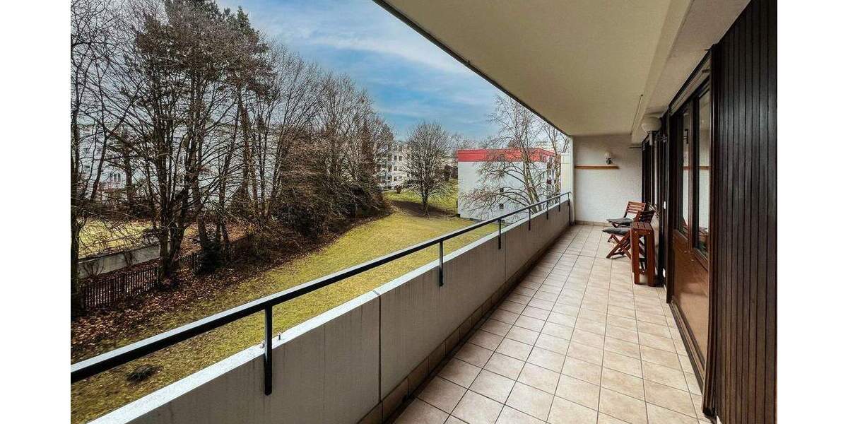Etagenwohnung Sindelfingen Ost - 4 Zimmer, 111 m&sup2;, 415.000&euro; | Angebot:25695000