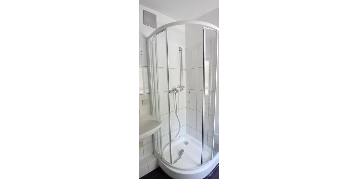 Dachgeschoßwohnung Mühlacker - 2.5 Zimmer, 100 m&sup2;, 800&euro; | Angebot:27572628