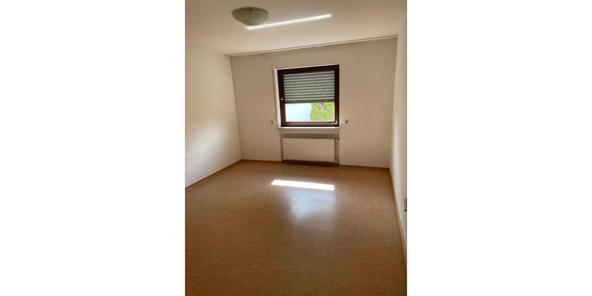 Einfamilienhaus Brackenheim - 6 Zimmer, 196 m&sup2;, 600.000&euro; | Angebot:26777191