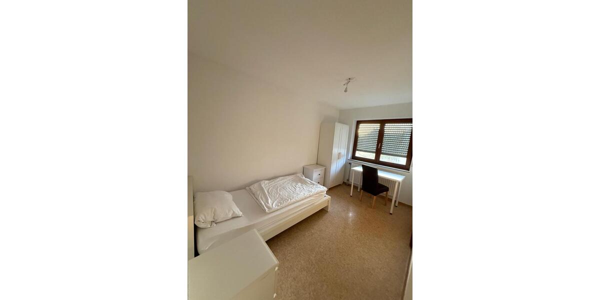 Etagenwohnung Pleidelsheim - 1 Zimmer, 24 m&sup2;, 450&euro; | Angebot:25393814