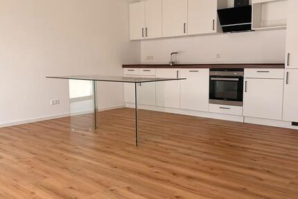 Wohnung Böblingen - 2 Zimmer, 65 m&sup2;, 1.250&euro; | Angebot:27554870