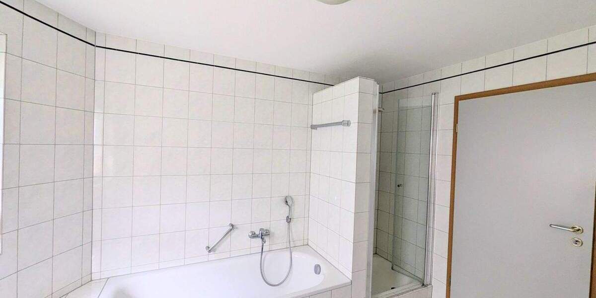 Einfamilienhaus Ötisheim - 7 Zimmer, 168 m&sup2;, 450.000&euro; | Angebot:25777927