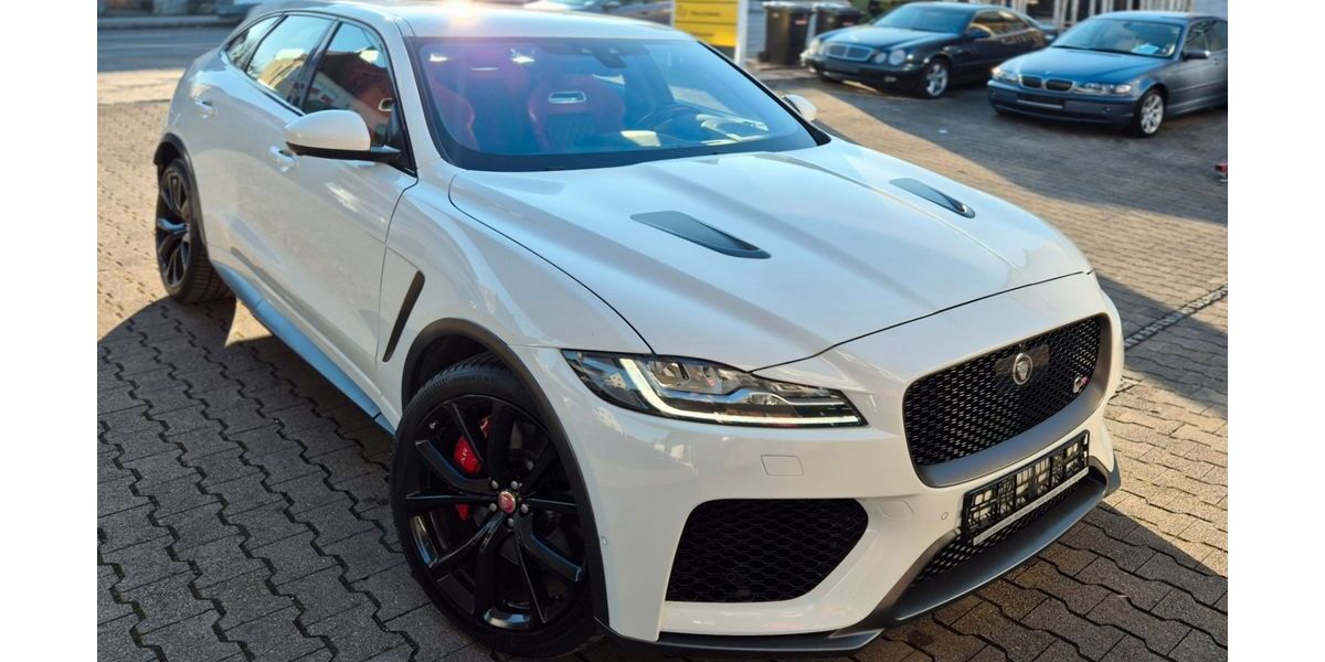 Jaguar F-Pace 97.388 km 39.999 &euro; Stuttgart 70435