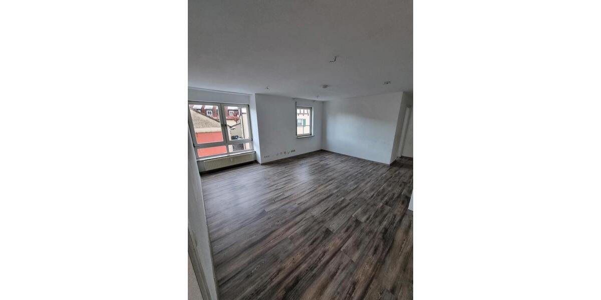 Etagenwohnung Murrhardt - 5 Zimmer, 117 m&sup2;, 299.000&euro; | Angebot:26804424
