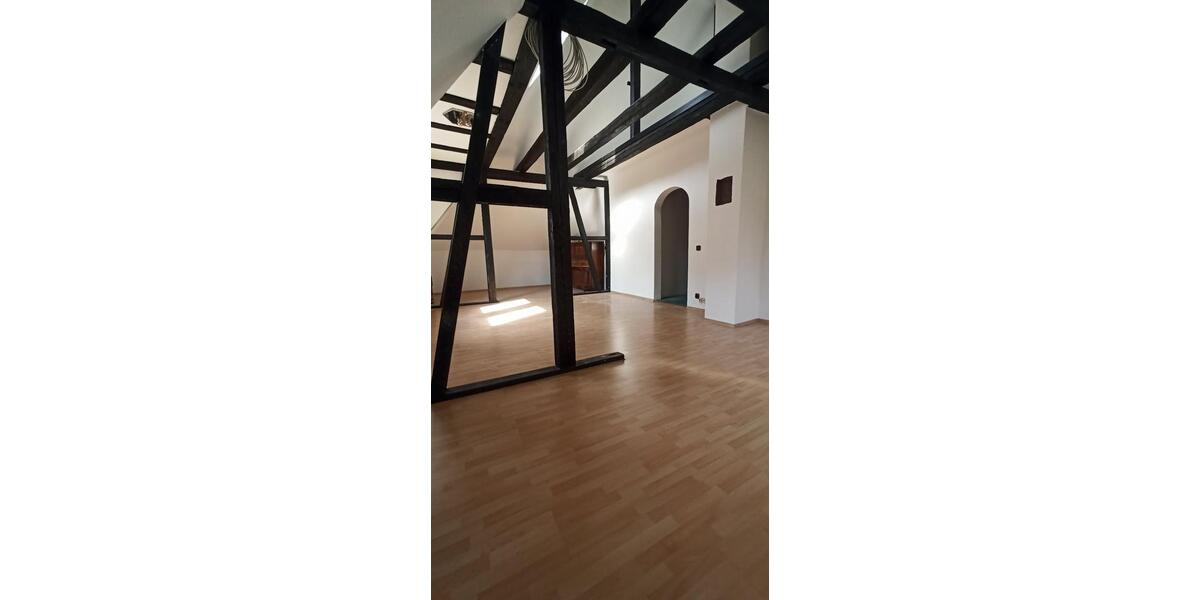 Dachgeschoßwohnung Stuttgart Stuttgart-Süd - 2.5 Zimmer, 70 m&sup2;, 259.000&euro; | Angebot:23589305