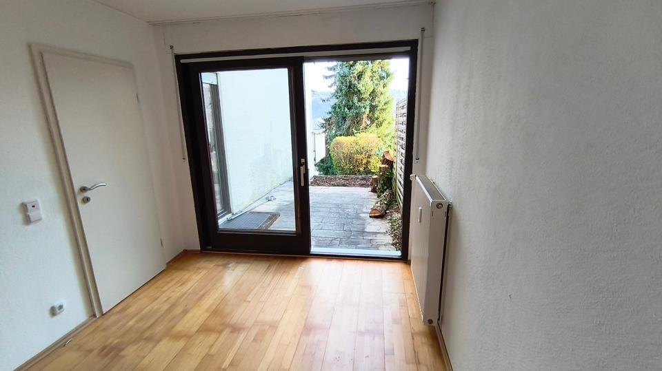 Etagenwohnung Remshalden - 2.5 Zimmer, 74 m&sup2;, 900&euro; | Angebot:25794092