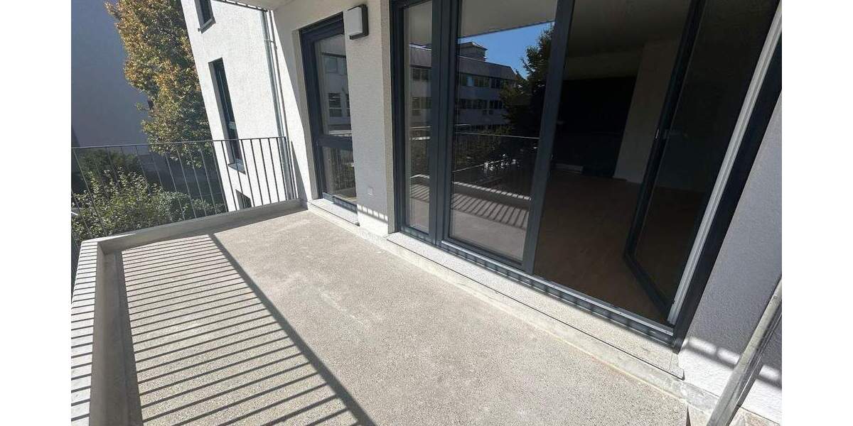 Etagenwohnung Stuttgart Untertürkheim - 4 Zimmer, 104 m&sup2;, 1.690&euro; | Angebot:25677103