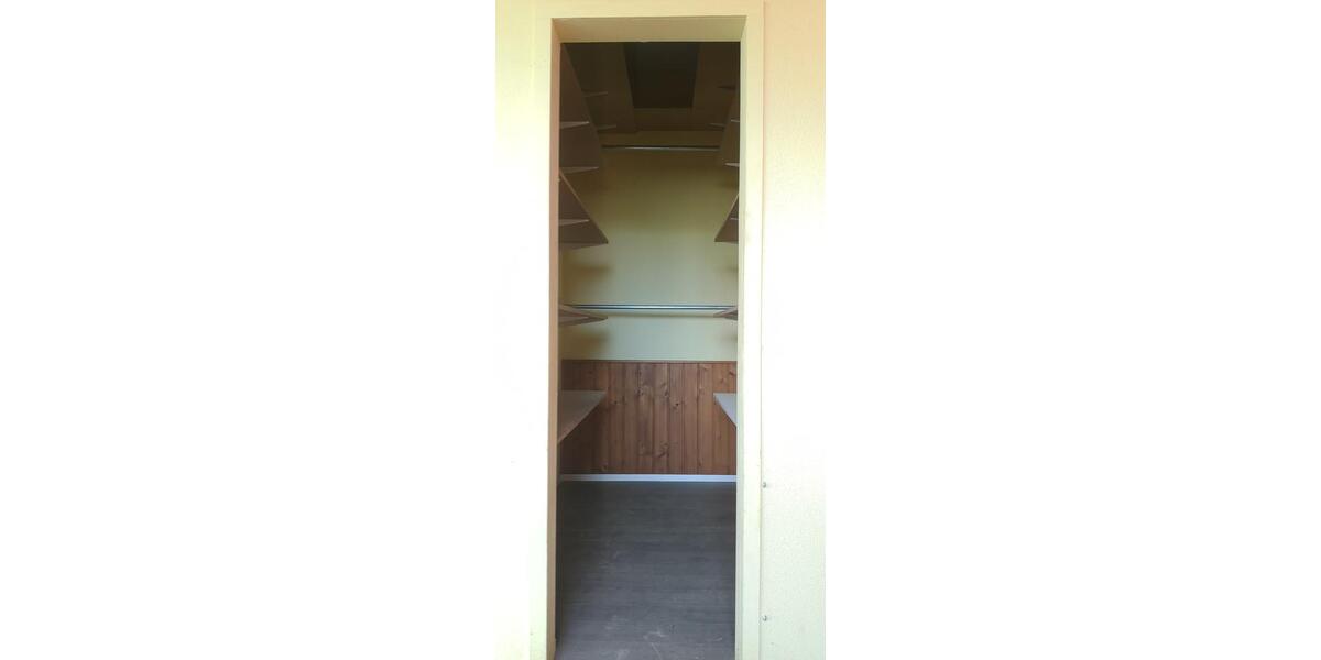 Erdgeschoßwohnung Spiegelberg - 5 Zimmer, 140 m&sup2;, 1.450&euro; | Angebot:26265560