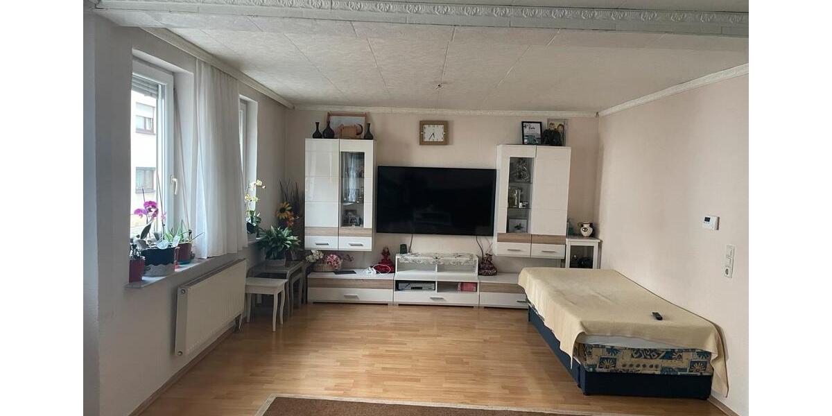 Einfamilienhaus Stuttgart Zuffenhausen - 5 Zimmer, 130 m&sup2;, 650.000&euro; | Angebot:25085457