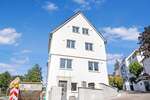Hochwertig sanierte 2-Zimmer-Wohnung mit eigenem Eingang und Hofterrasse - 2- Esslingen am Neckar Oberesslingen | Angebot:27517999