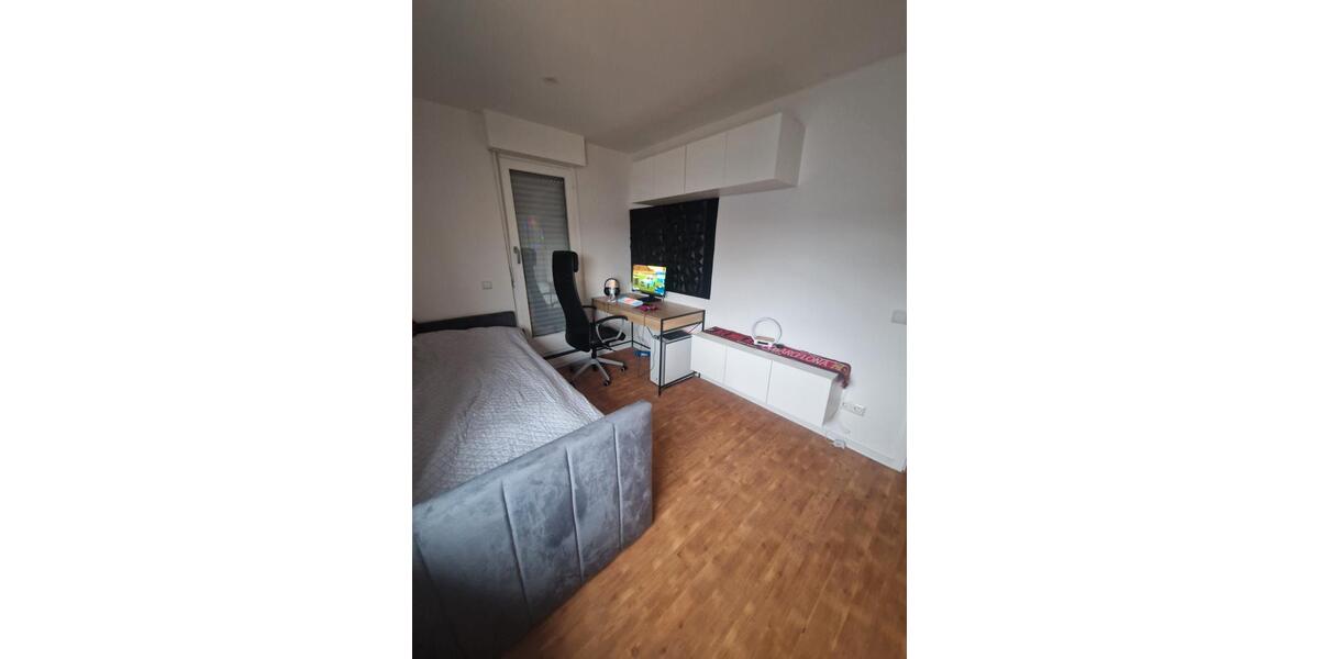 Dachgeschoßwohnung Tiefenbronn - 3 Zimmer, 75 m&sup2;, 269.000&euro; | Angebot:26032041