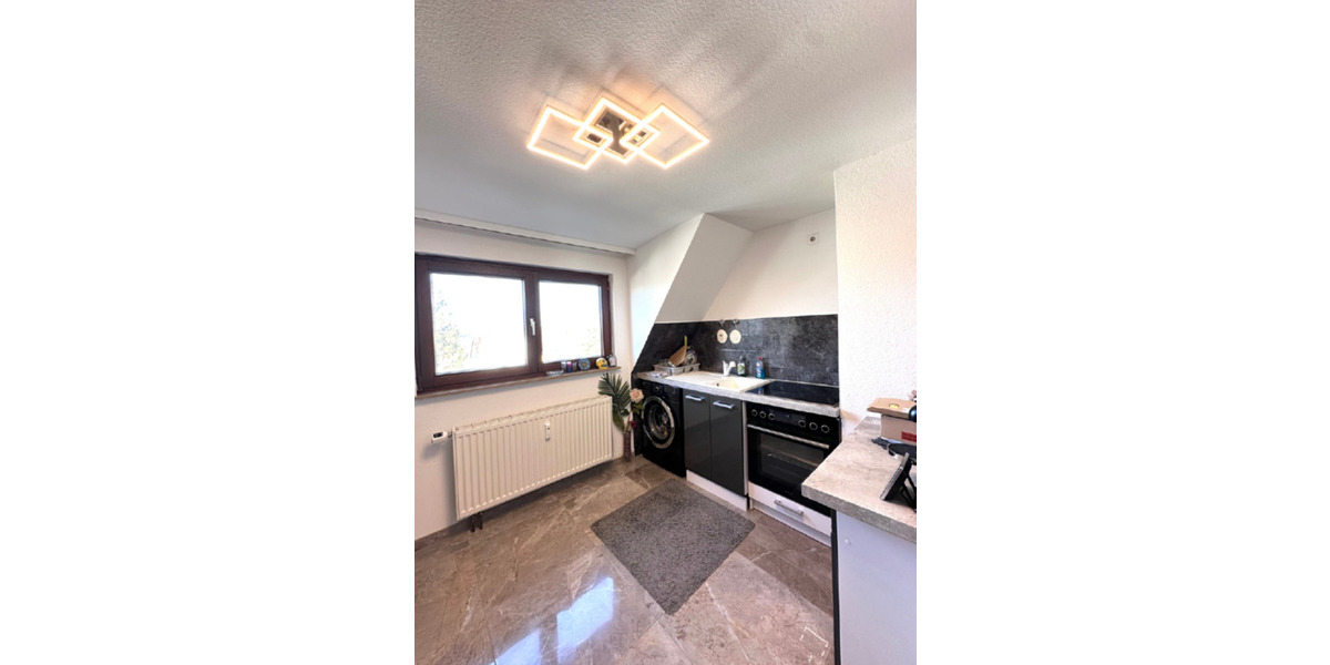 Dachgeschoßwohnung Stuttgart Bad Cannstatt - 2 Zimmer, 36 m&sup2;, 760&euro; | Angebot:25961944