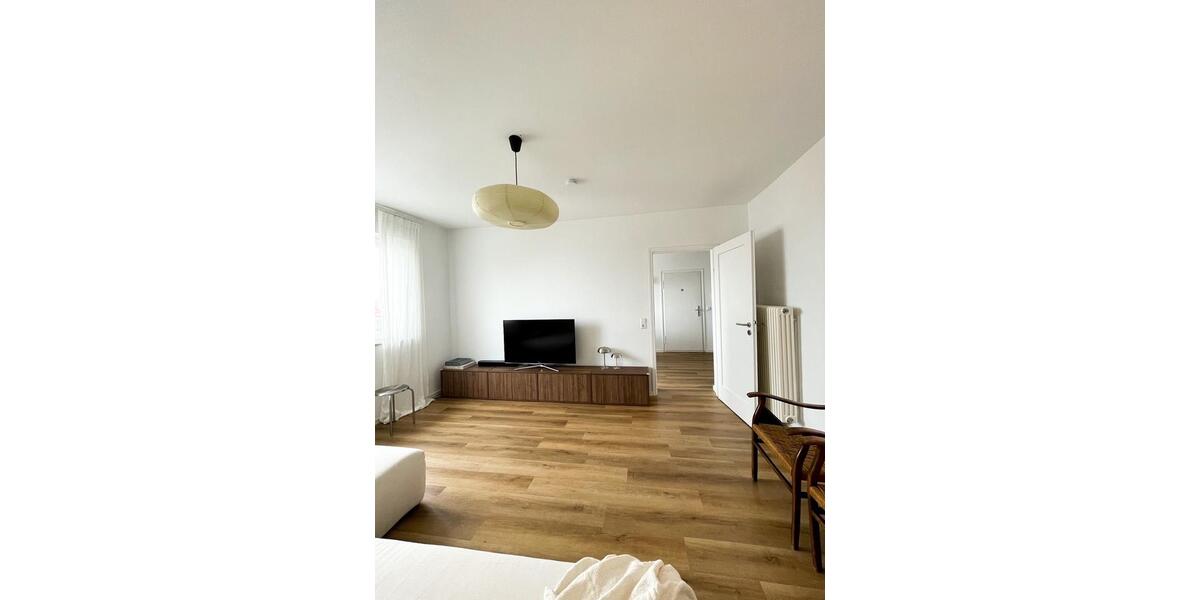 Dachgeschoßwohnung Stuttgart Degerloch - 2.5 Zimmer, 61 m&sup2;, 1.540&euro; | Angebot:25765747