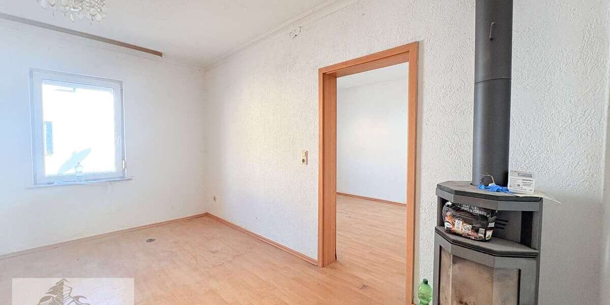 Einfamilienhaus Heilbronn / Böckingen Böckingen - 4 Zimmer, 95 m&sup2;, 220.000&euro; | Angebot:26090213