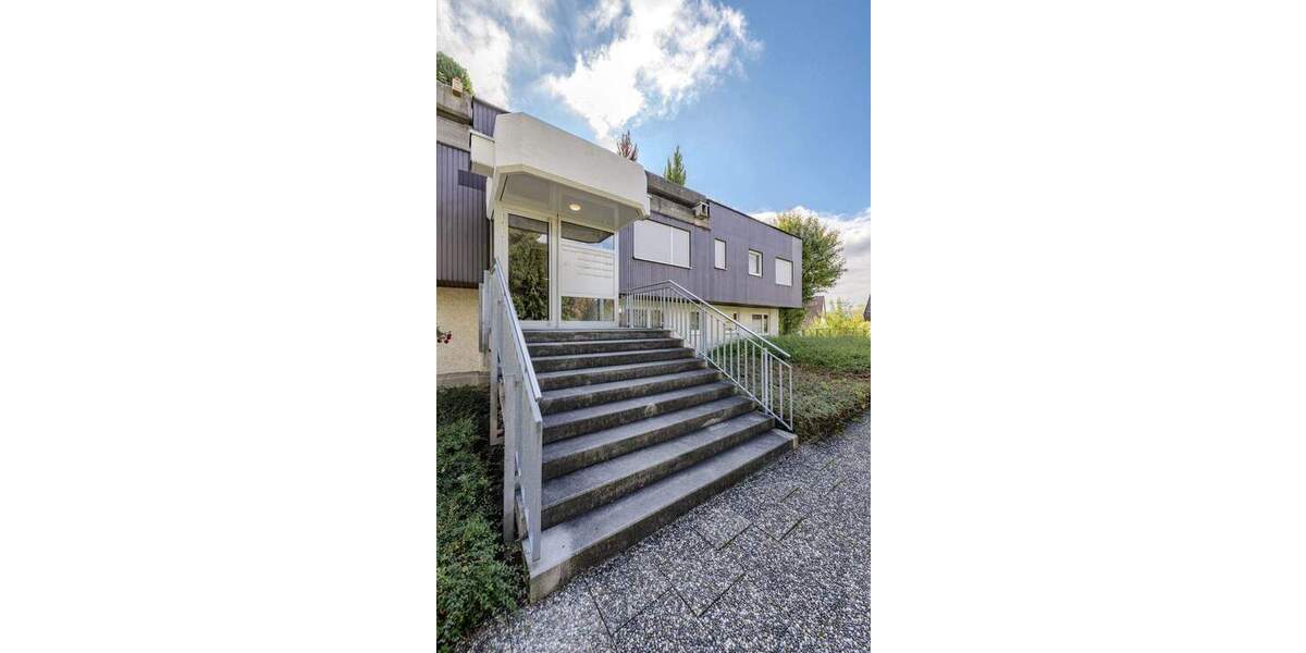 Etagenwohnung Stuttgart / Feuerbach Feuerbach - 2 Zimmer, 83 m&sup2;, 275.000&euro; | Angebot:25704120