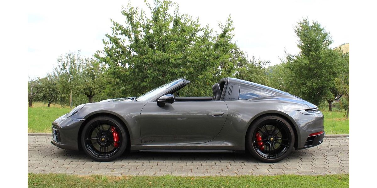 Porsche 992 7.900 km 187.800 &euro; Böblingen 71034