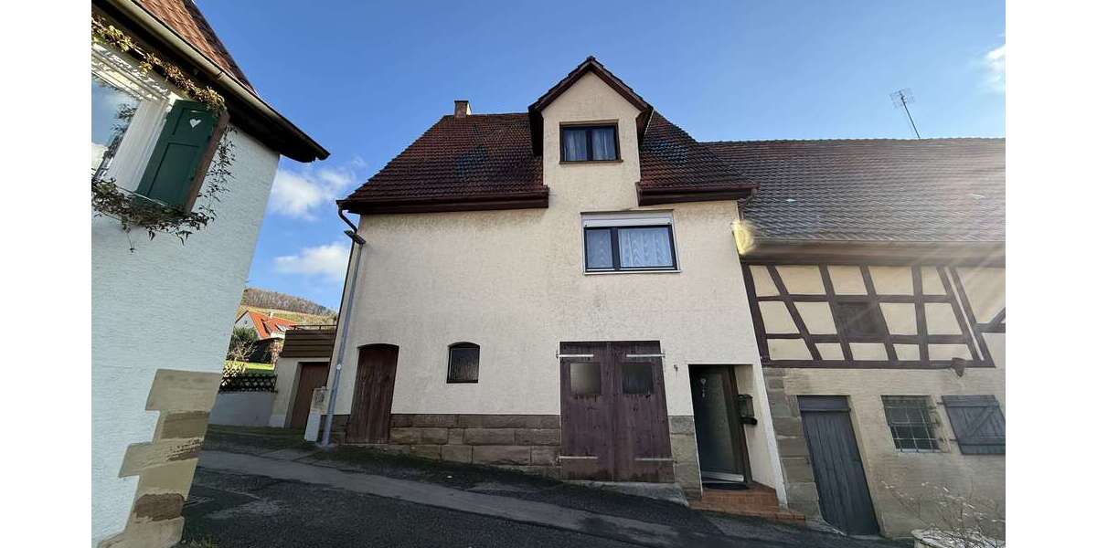 Einfamilienhaus Weinstadt - 6 Zimmer, 142 m&sup2;, 299.000&euro; | Angebot:26059520